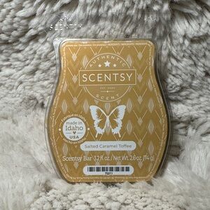 Scentsy Golden Salted Caramel Toffee Bar wax melts